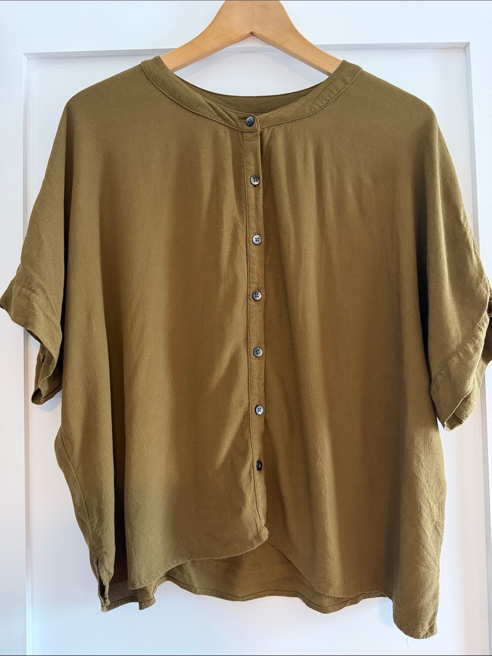 Madewell | Getaway Oversized Button-Down Shirt in "Asparagus" | Size L